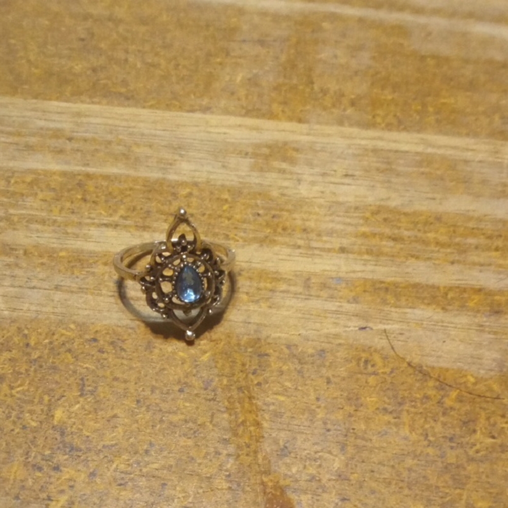 h.i.p. Gold and Blue Filigree Ring